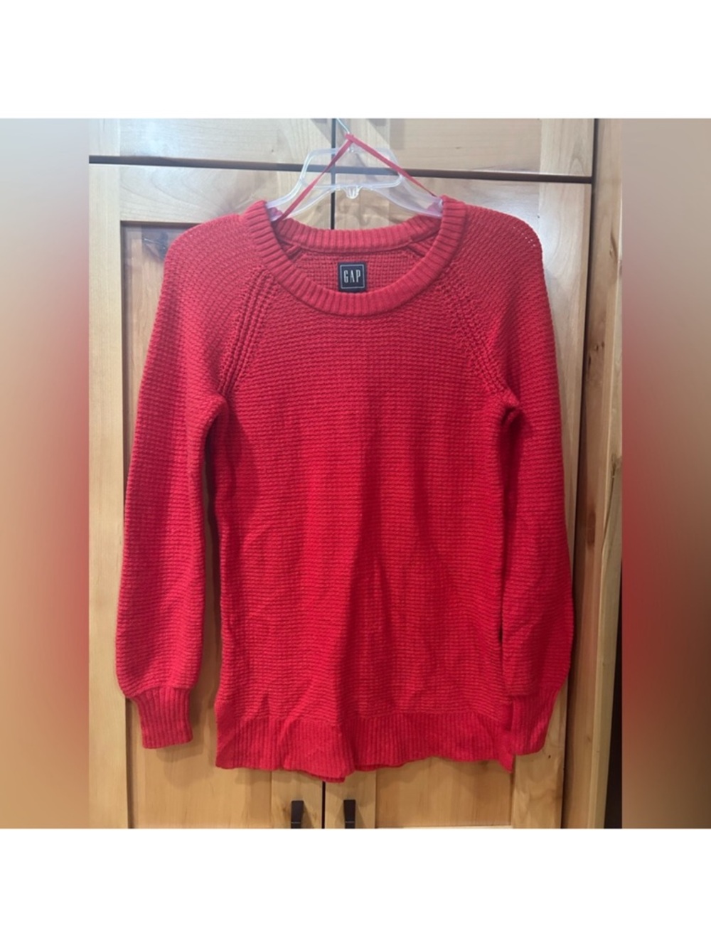 GAP Women Red ribbed Crewneck scoop neck pull over Knit Sweater cardigan XS